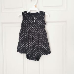 5/$10 Carter's onesie dress size 6 m